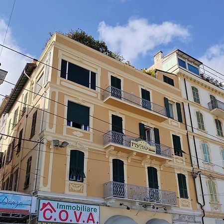 Les Chambres De La Place Sanremo Exterior foto